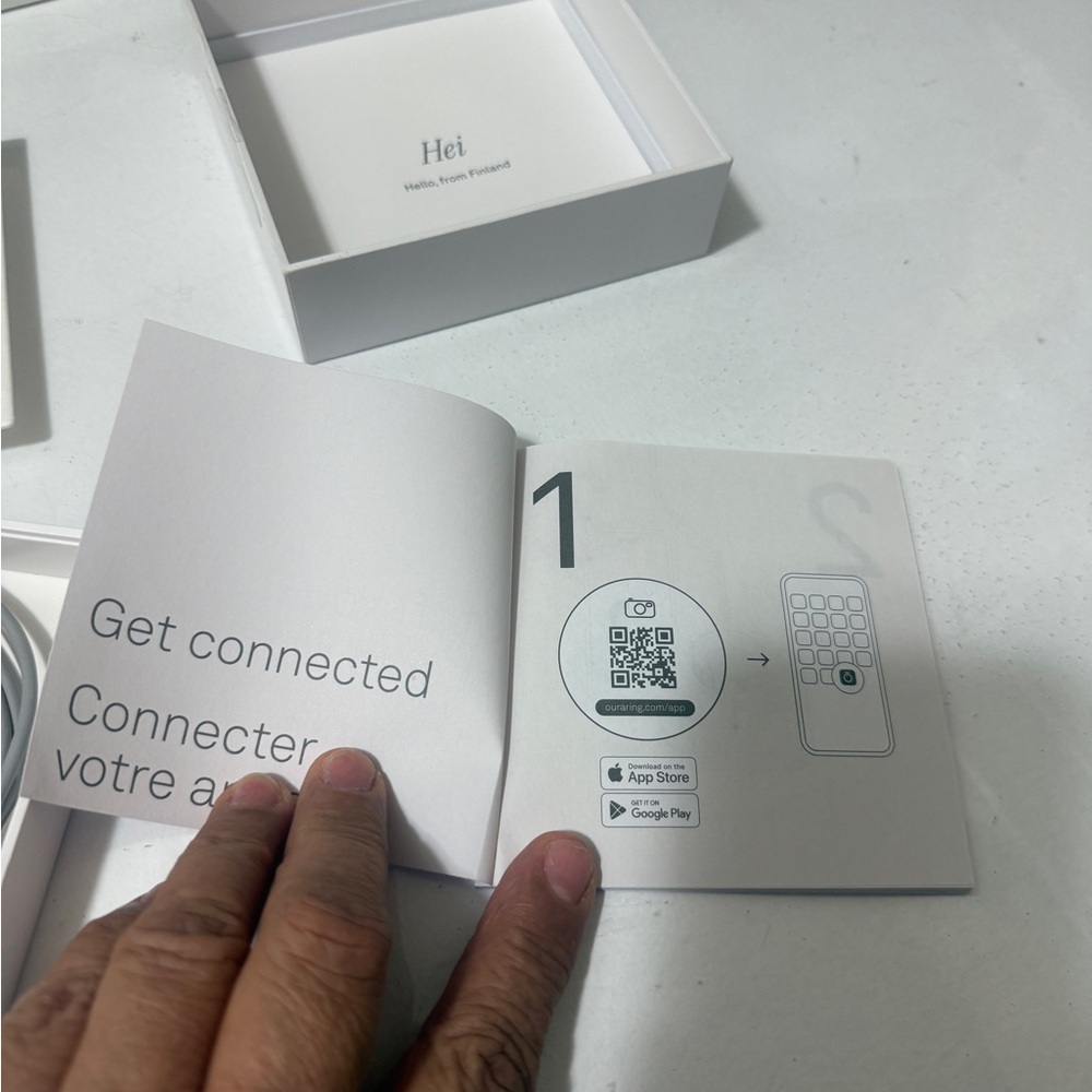 Oura Ring Gen 4 Silver Smart Ring
ActivityTracker Charging Cable and Adapter Set - Picture 10 of 11